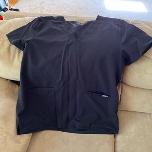 Black figs scrub top